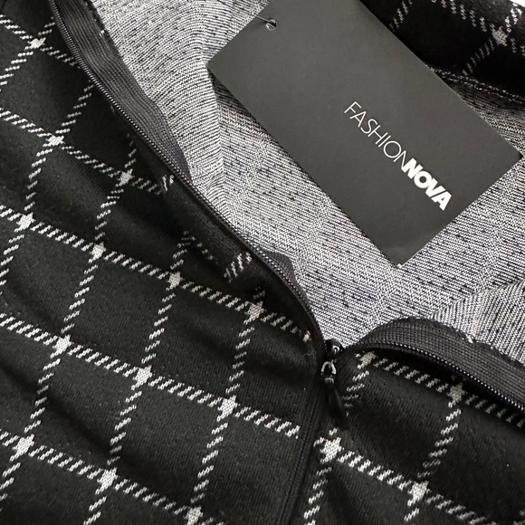 Collared plaid mini dress - Picture 7 of 9